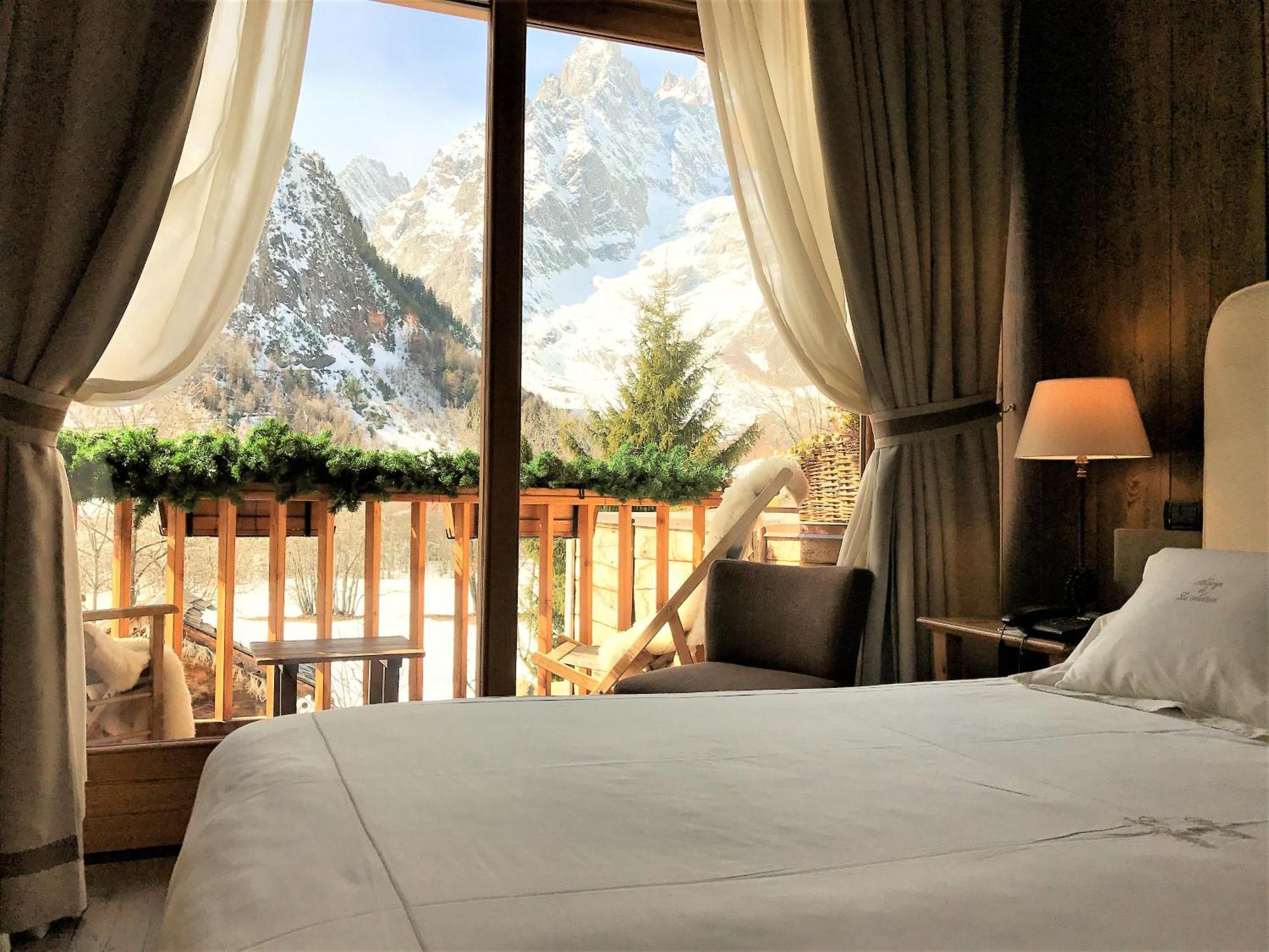 Auberge De La Maison Courmayeur Exterior photo