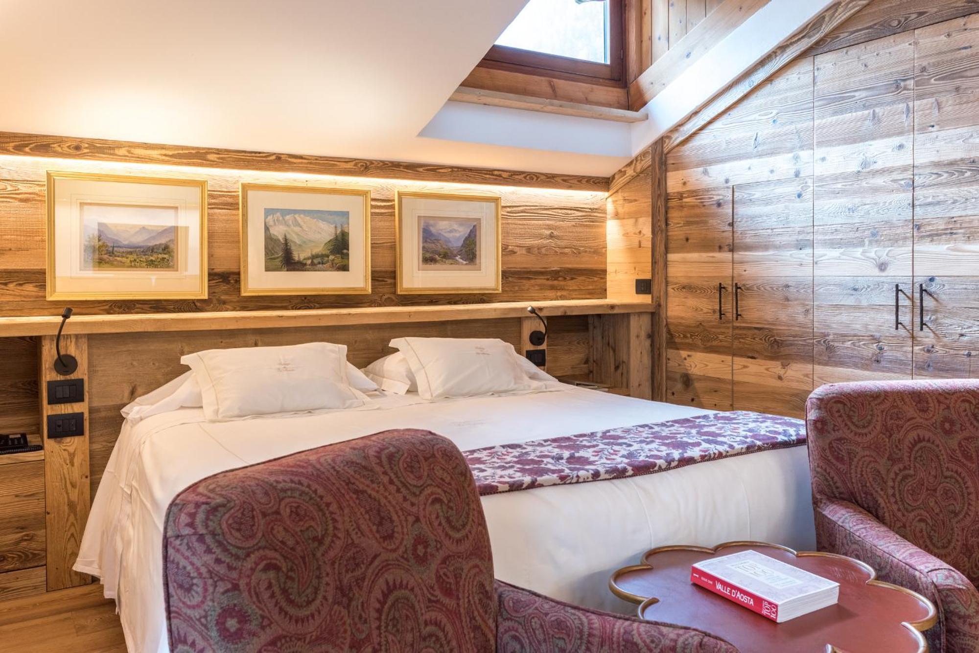 Auberge De La Maison Courmayeur Exterior photo