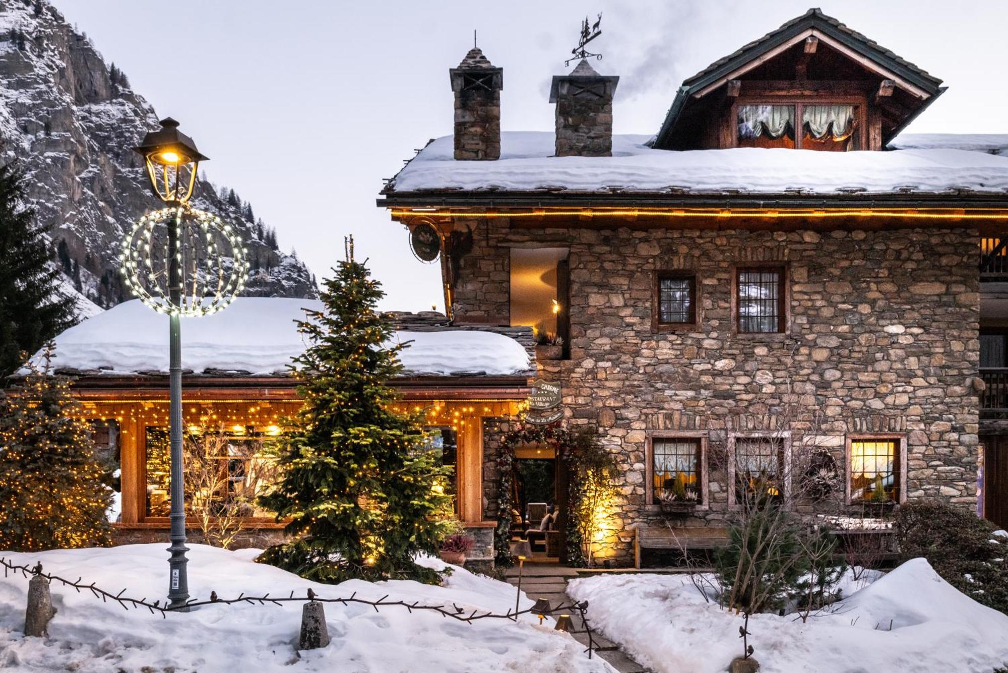 Auberge De La Maison Courmayeur Exterior photo