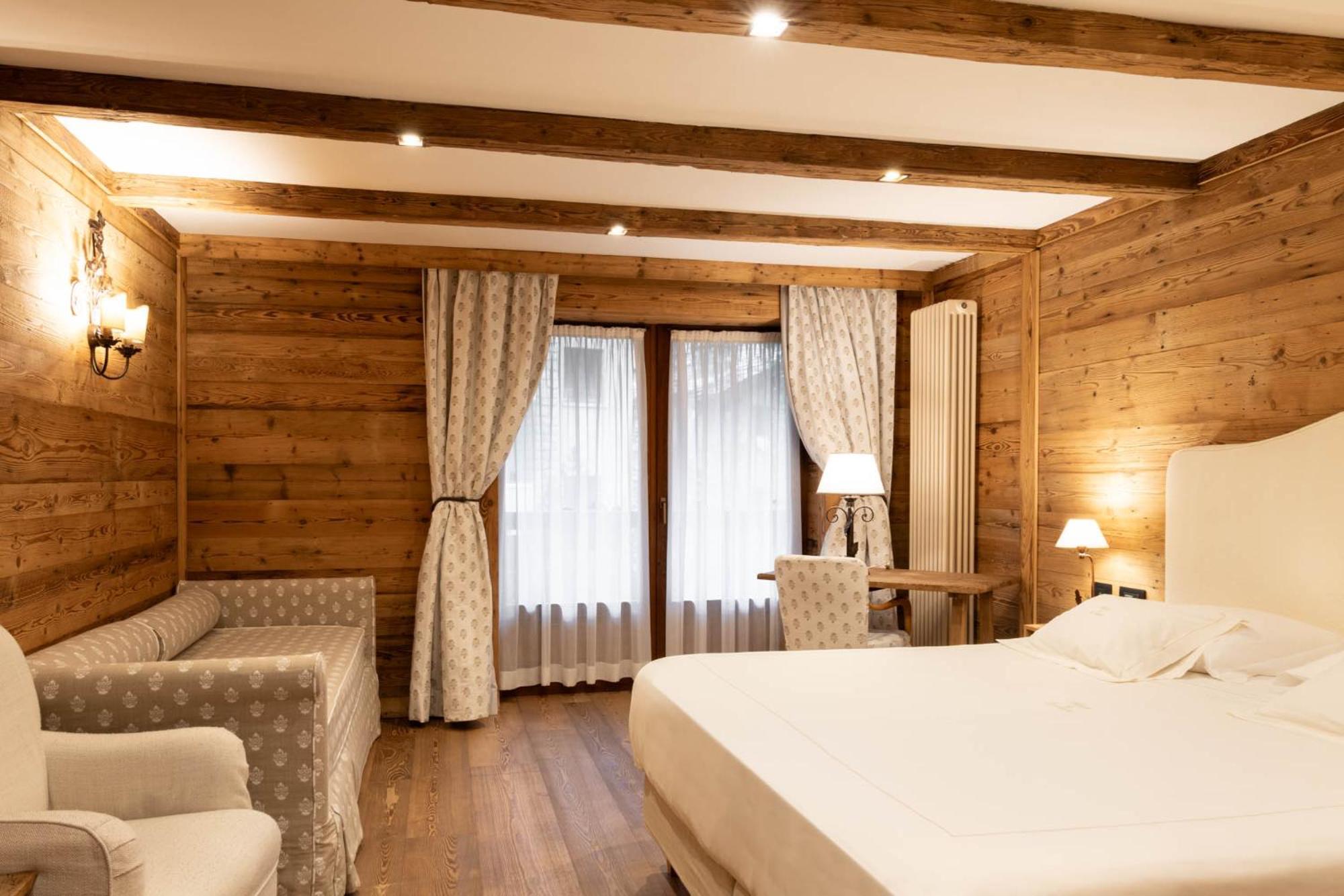 Auberge De La Maison Courmayeur Exterior photo